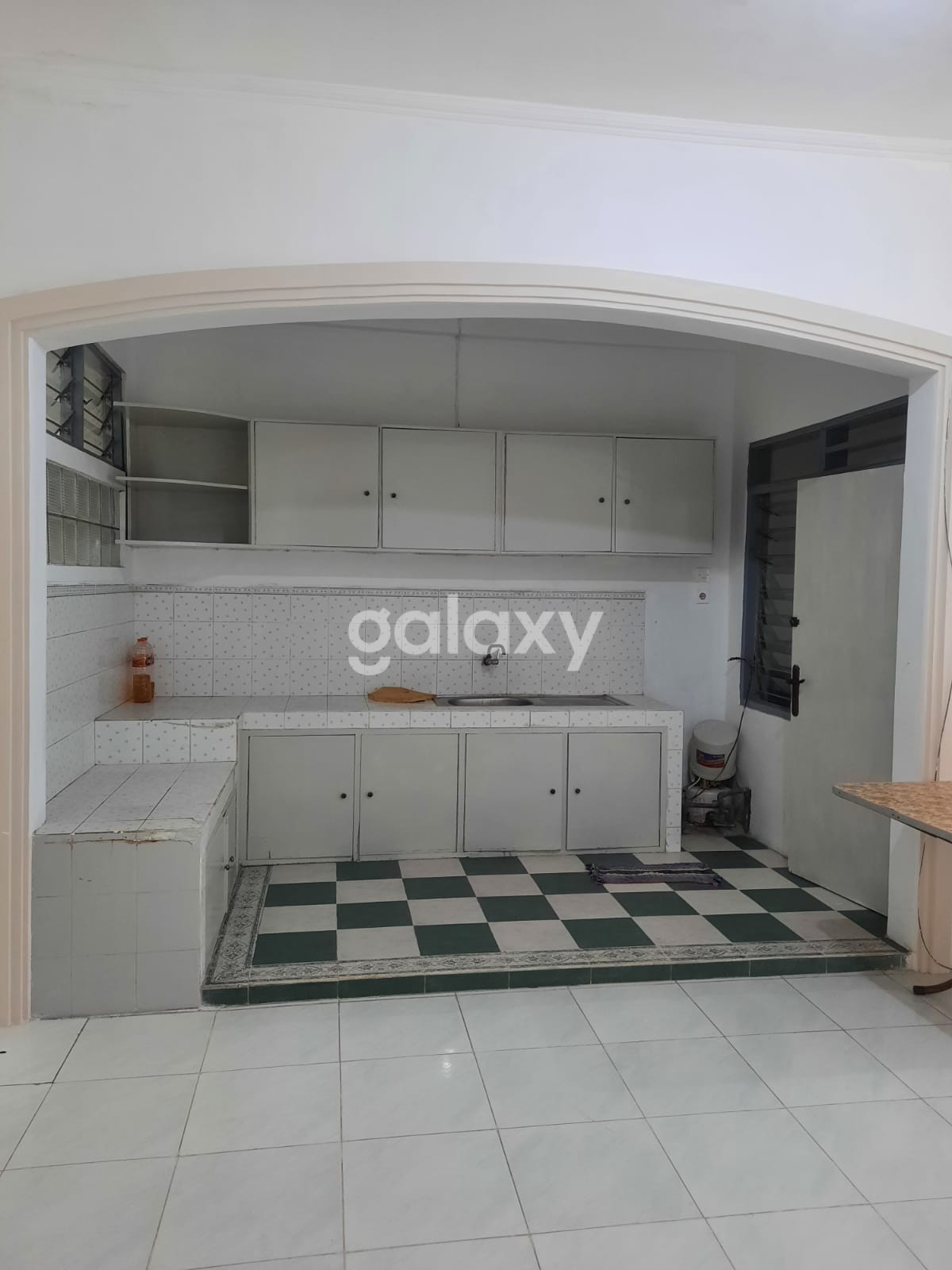 JUAL RUMAH BARU RENOVASI ISTIMEWA DI SUTOREJO TIMUR DEKAT PAKUWON CITY