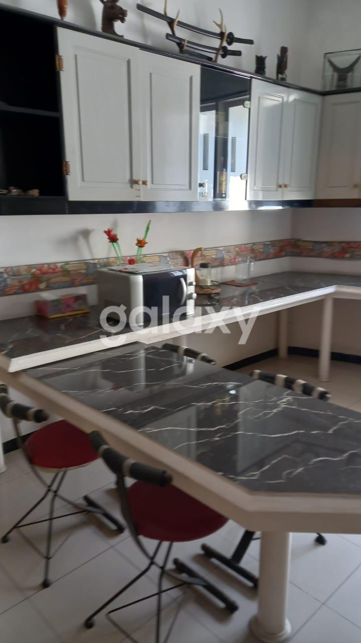 Rumah 2 Lantai Semi Furnish Dharmahusada Indah Timur