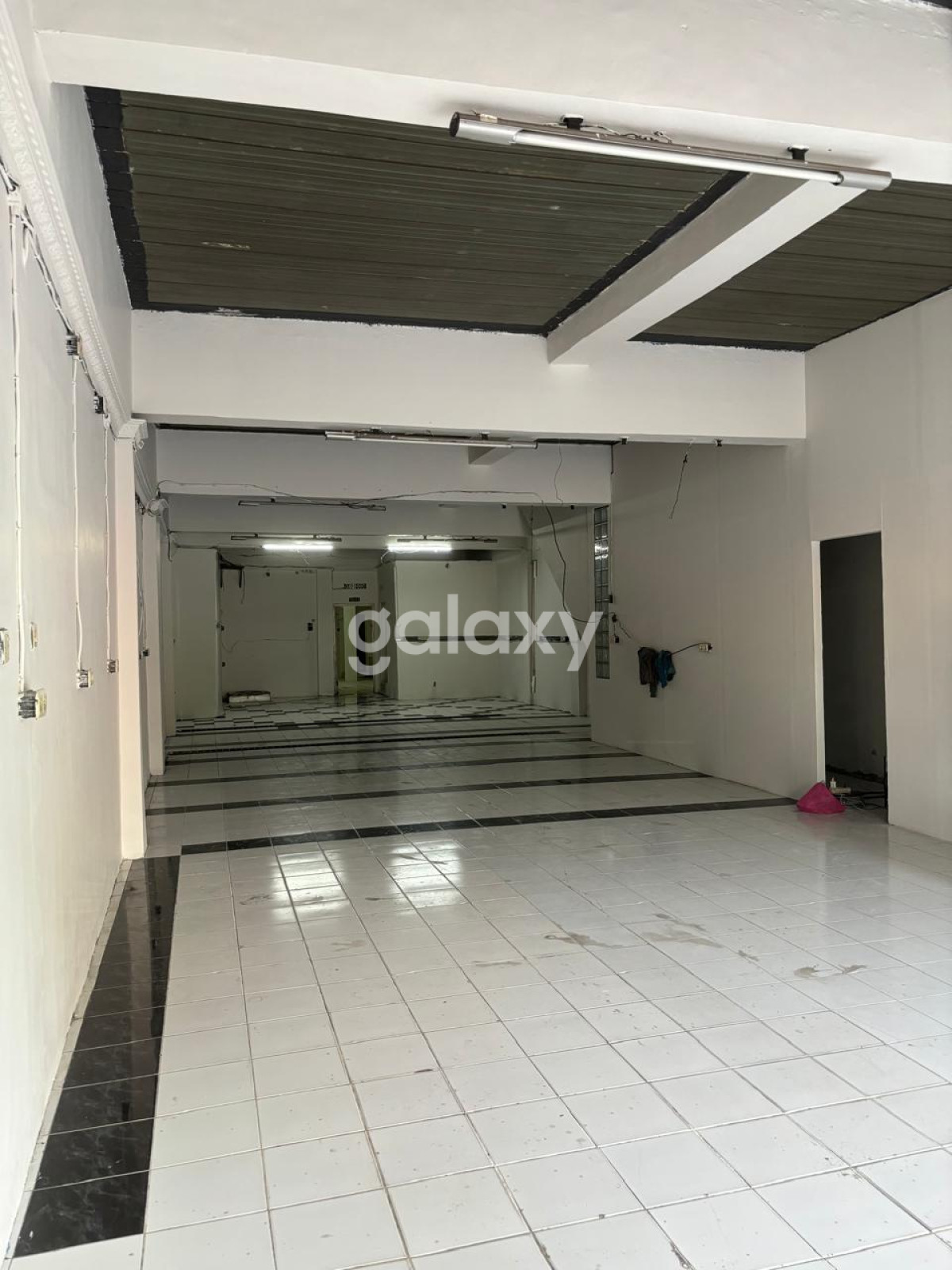 Ruko Raya Karangmenjangan Nol Jalan Raya