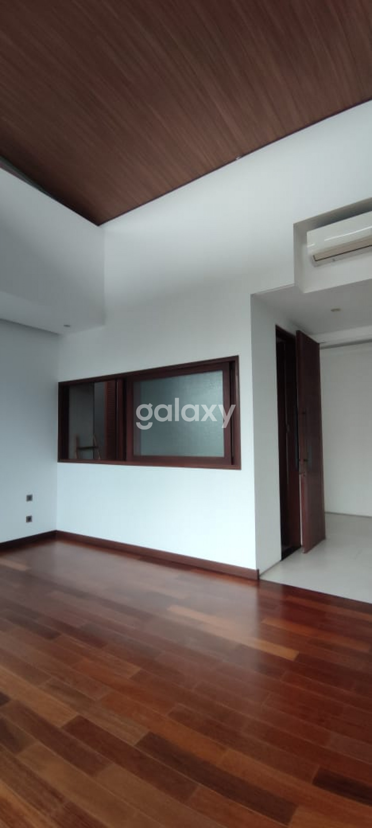 RUMAH Baru Gress PAKUWON CITY RASA VILA BALI