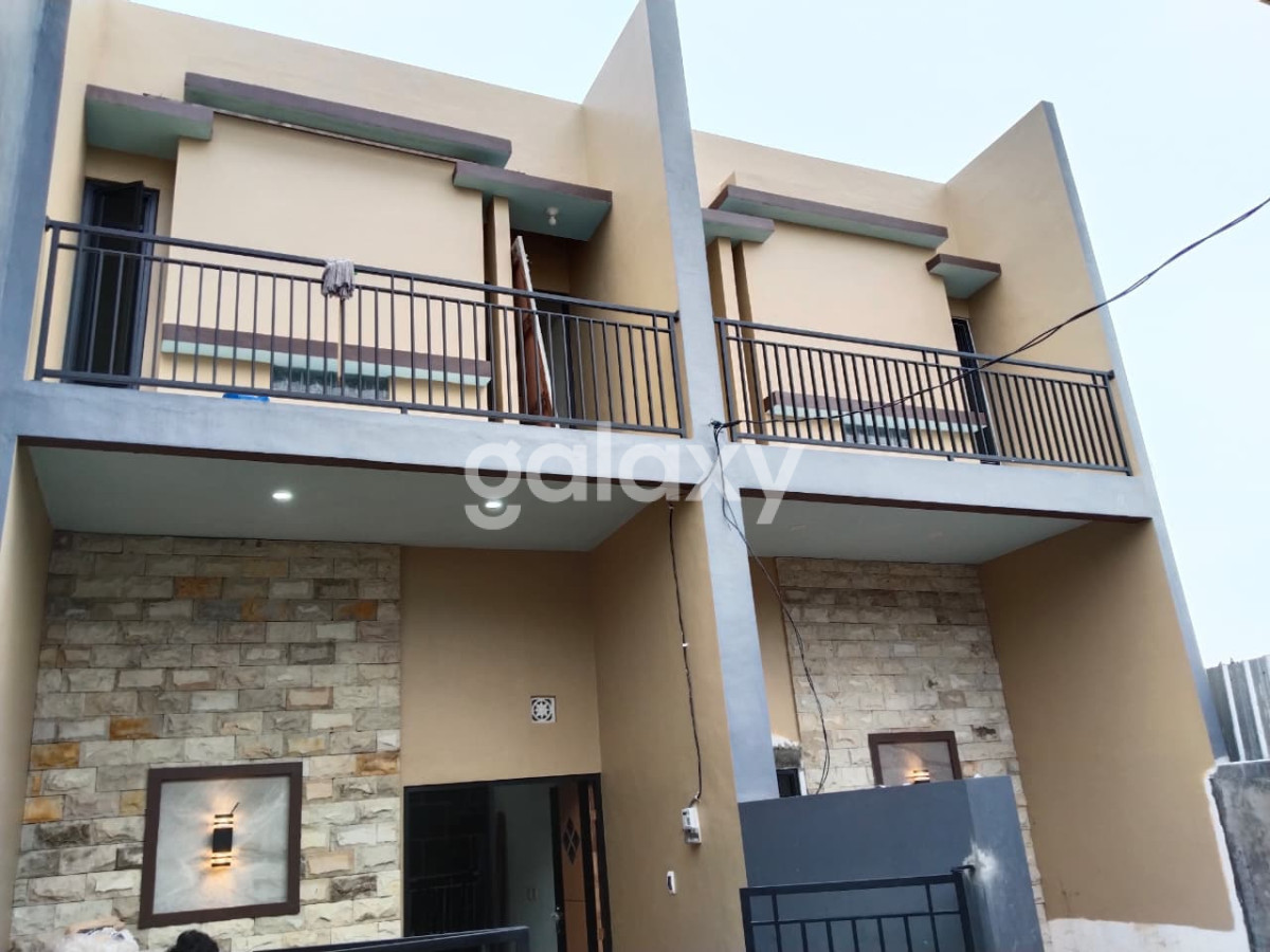 Rumah Baru 2 Lantai Bangkingan Lakarsantri