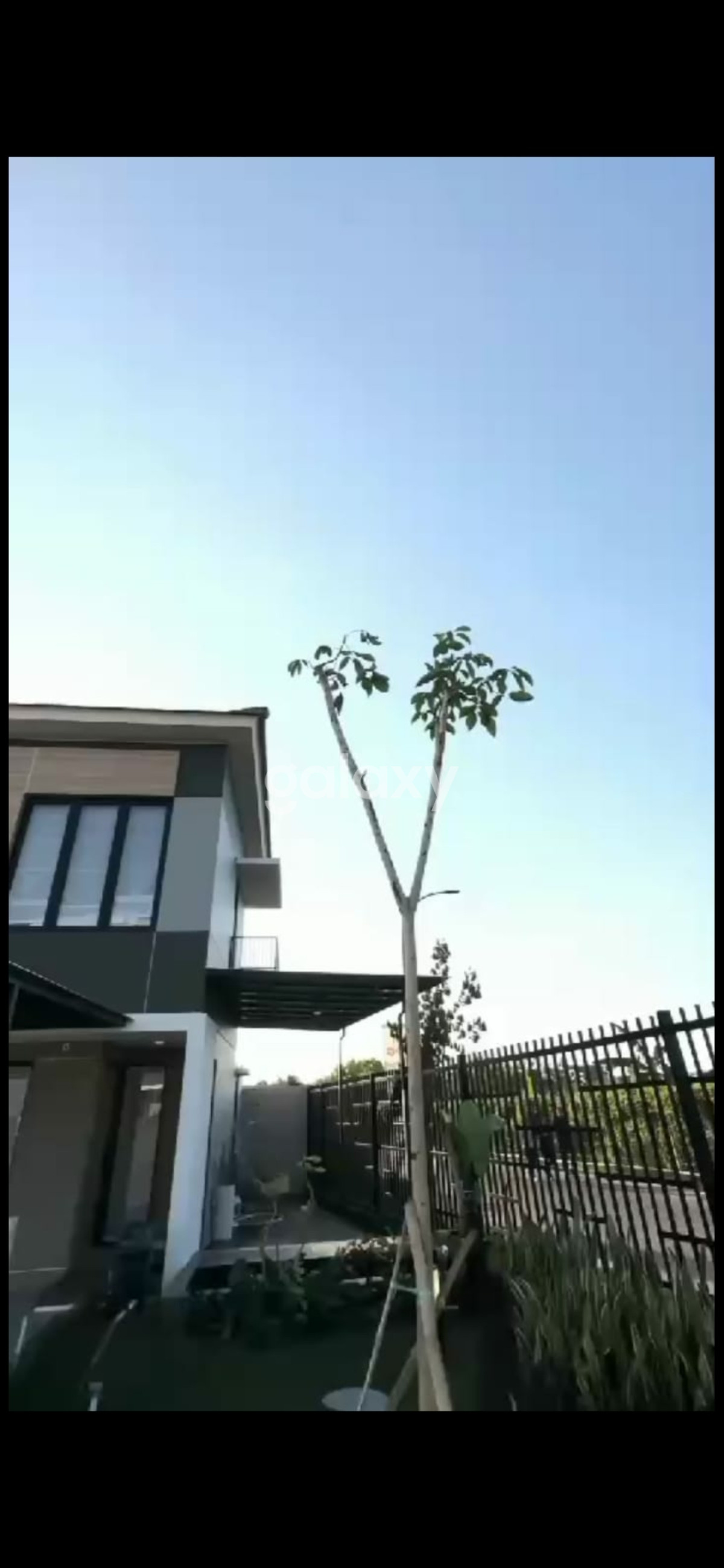 Rumah mewah 2 lantai di Puri Suri Jaya