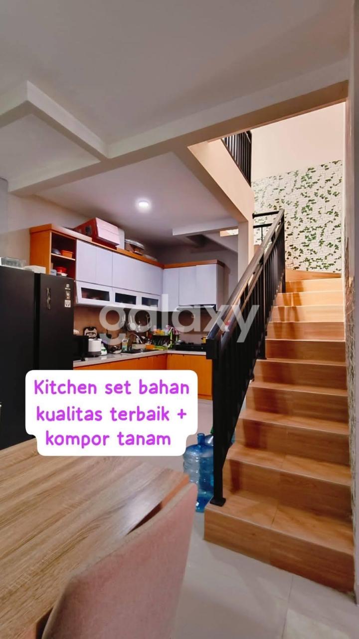 Rumah Griya Asri Pakuwon City Surabaya 2 Lantai Hadap Utara