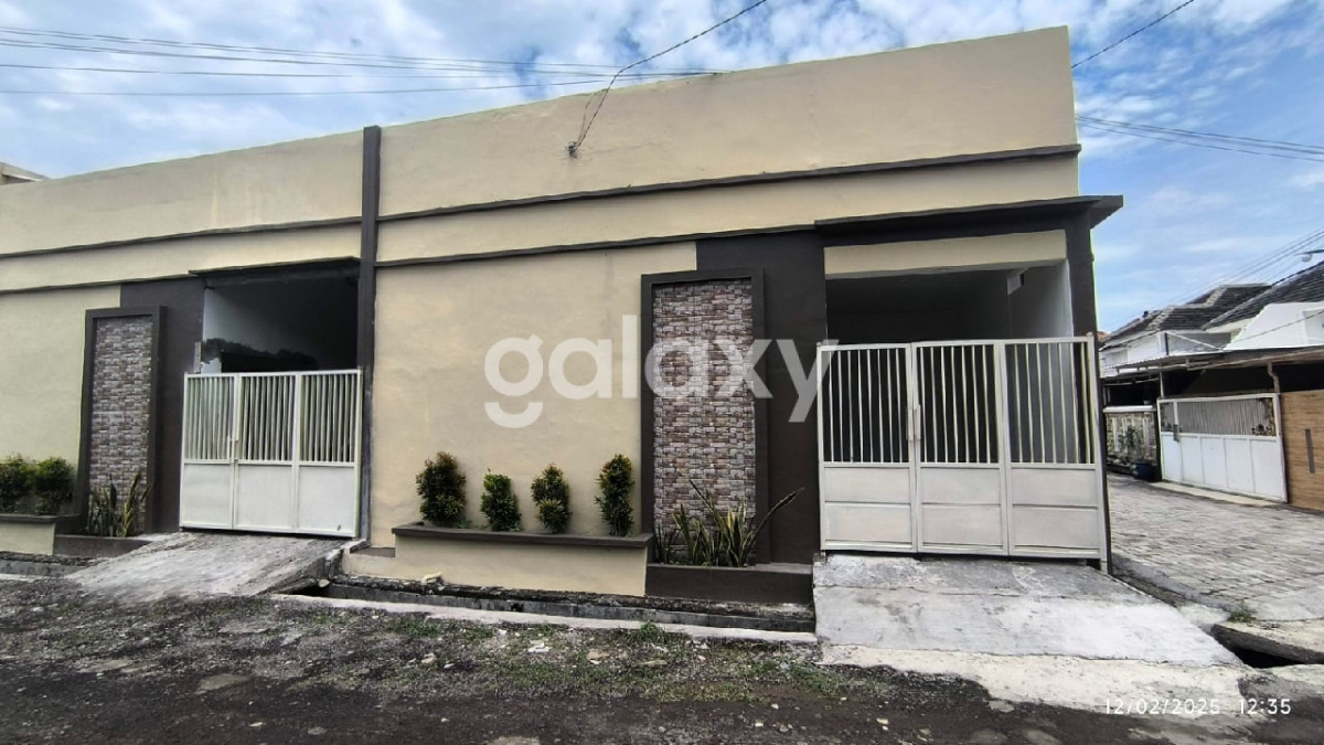 DIJUAL RUMAH SIAP HUNI SHM 495 JUTA SURABAYA