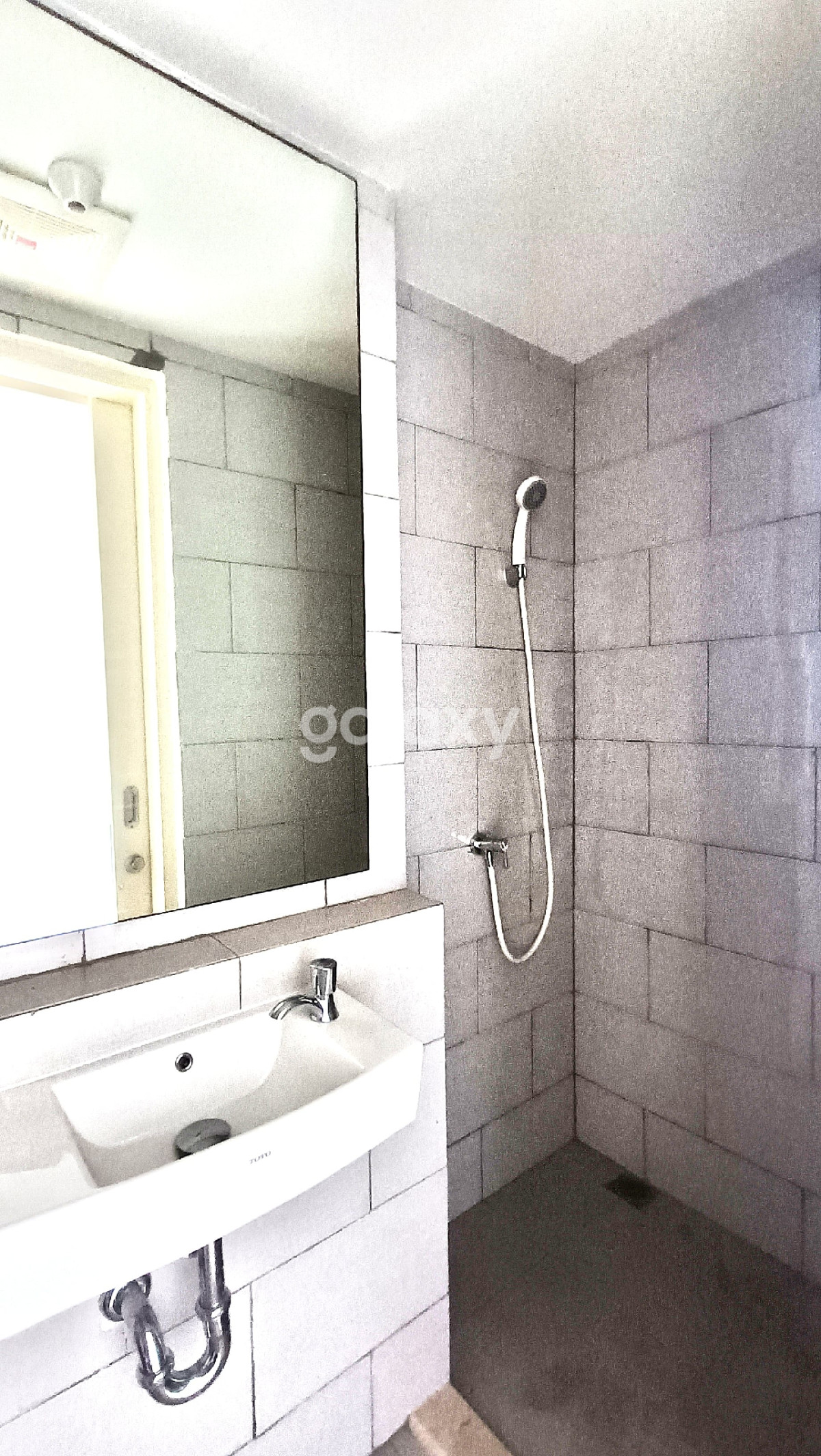 SEWA STUDIO TANPA PERABOT EASTCOAST MANSION PAKUWON CITY
