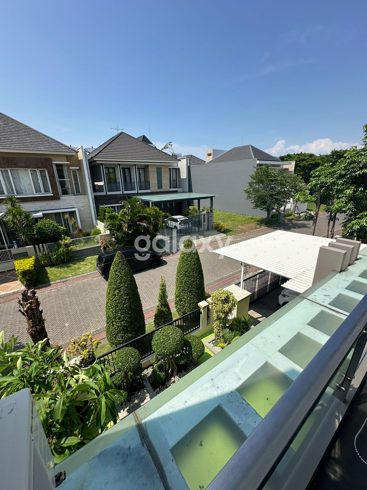 RUMAH PAKUWON CITY SURABAYA TIMUR SPLIT LEVEL SIAP HUNI