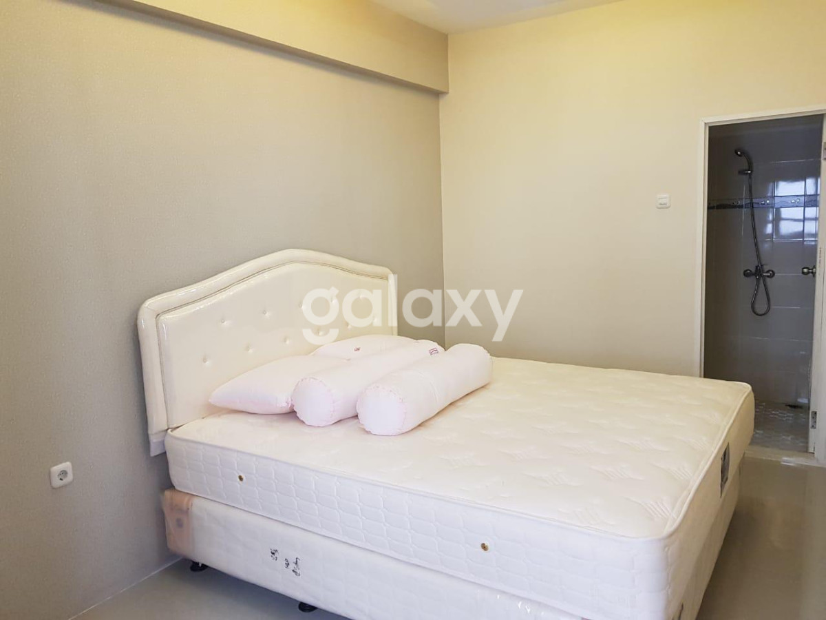 JUAL APARTEMEN 2 UNIT 2 BR KONEK RENOV PUNCAK KERTAJAYA